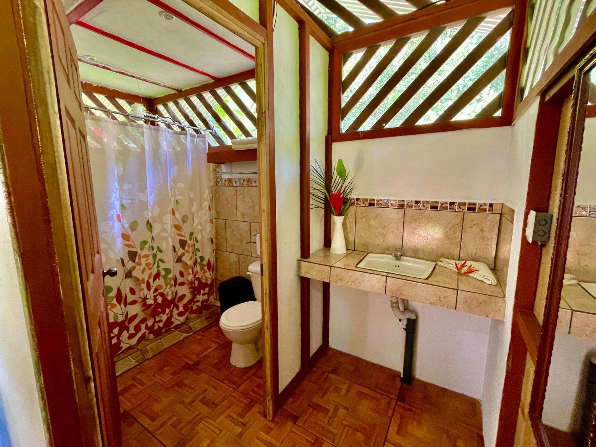Alouatta Lodge And Canopy カウイータ エクステリア 写真